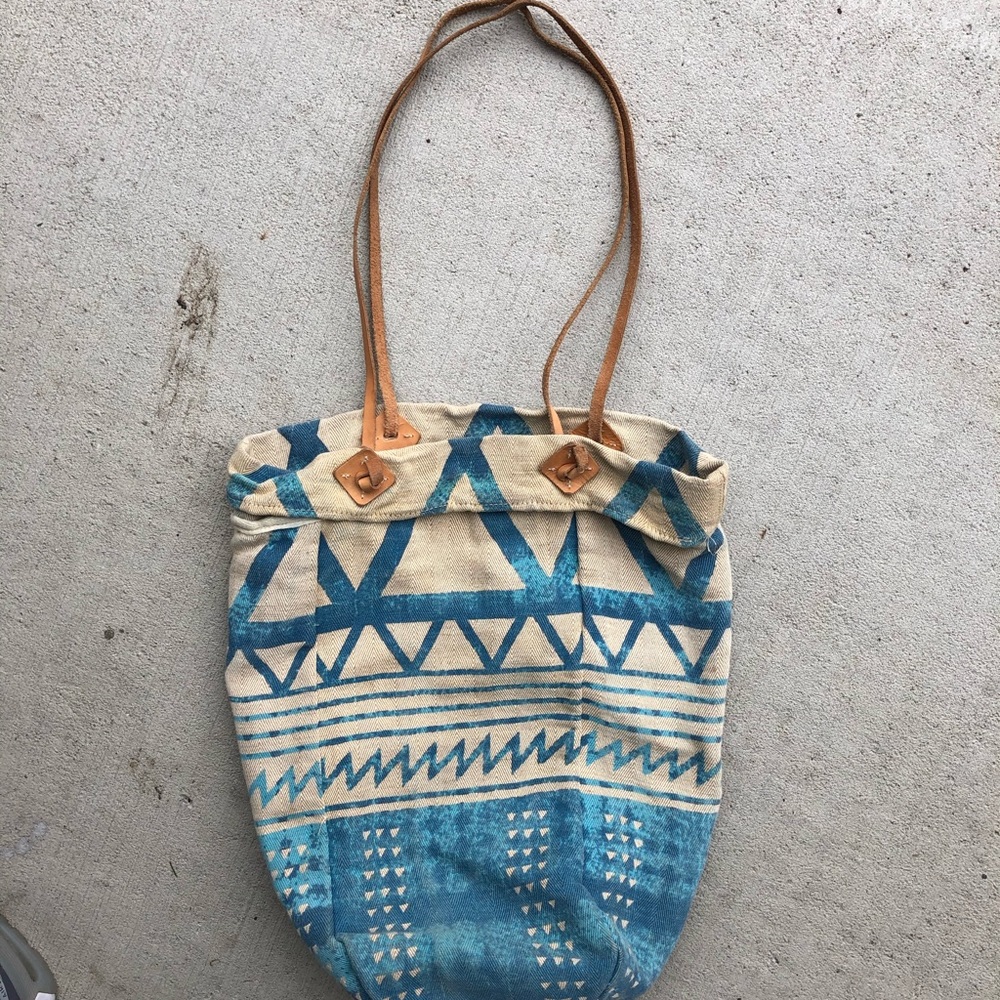 FP long shoulder tote